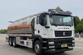 Sinotruck Sitrak 6X4 19.1 cbm Oil Transport Vehicle