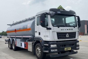 Sinotruk Sitrak 6X4 21 cbm Oil Transport Vehicle