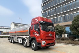 Jiefang 8X4 31m³ Oil Delivery Truck