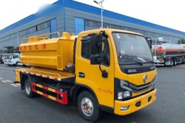 Dongfeng D6 suction sewage truck
