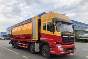 Dongfeng 8X4 suction cleaning truck, 33m³ sewage suction truck