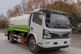 Dongfeng F7 4x2 9m³ water tank truck