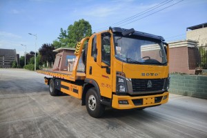 Sinotruk HOWO one drive two wrecker truck