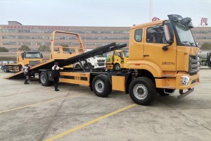 Sinotruk HOWO 6X2 wrecker truck