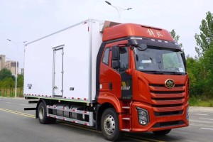 Jiefang J6G automatic transmission refrigerated truck