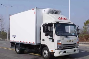 4X2 JAC Q6 refrigeration van truck