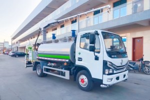 Dongfeng 5-ton railway dust suppression vehicle