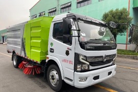Dongfeng D7 4X2 road sweep truck