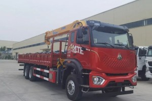 Sinotruk Howo 6X4 truck with XCMG 14 ton 5-section crane 