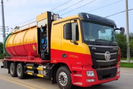 Mercedes Benz Auman 6X4 cleaning and suction truck