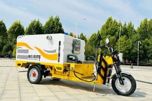 Multifunctional high-pressure cleaning electric tricycle