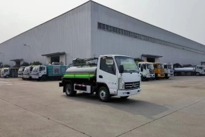 KAMA 4X2 gasoline fecal suction truck