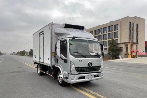 Shacman Light Truck K5000 Automatic Transmission Refrigerated Truck