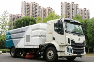 Liuqi M3 4X2 cleaning and sweeping vehicle