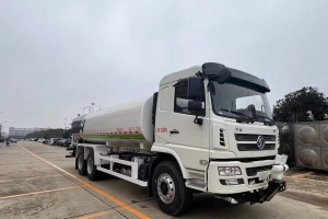 Shacman X6 6x4 watering truck